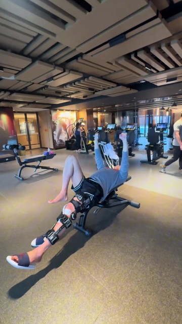 开云体育中国-郭艾伦晒康复过程：加油 难熬的日子很快就会过去的